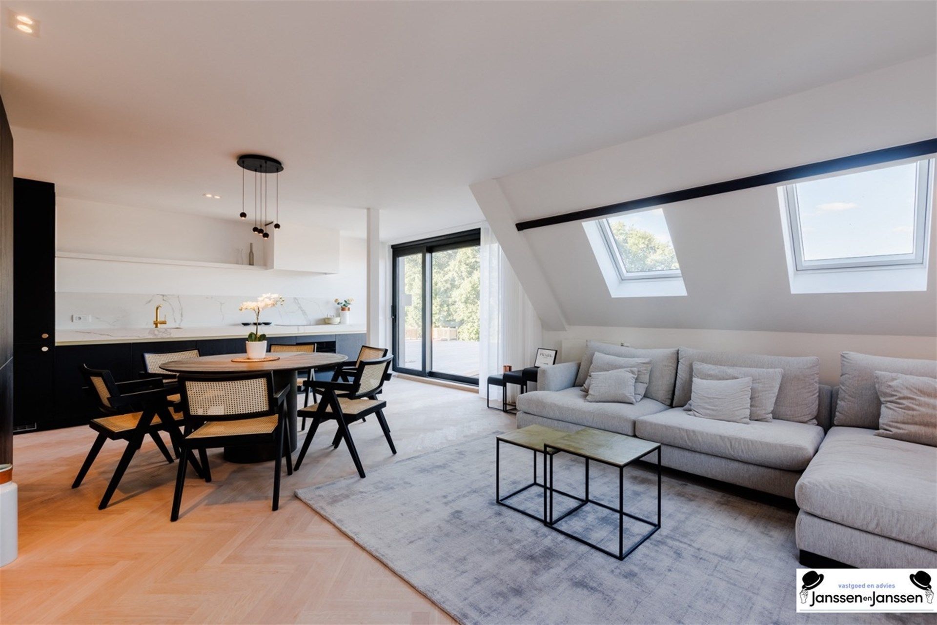 Prachtig appartement van 139 m² met 44 m² terras in Kasteelvilla Hortensia!  foto 6