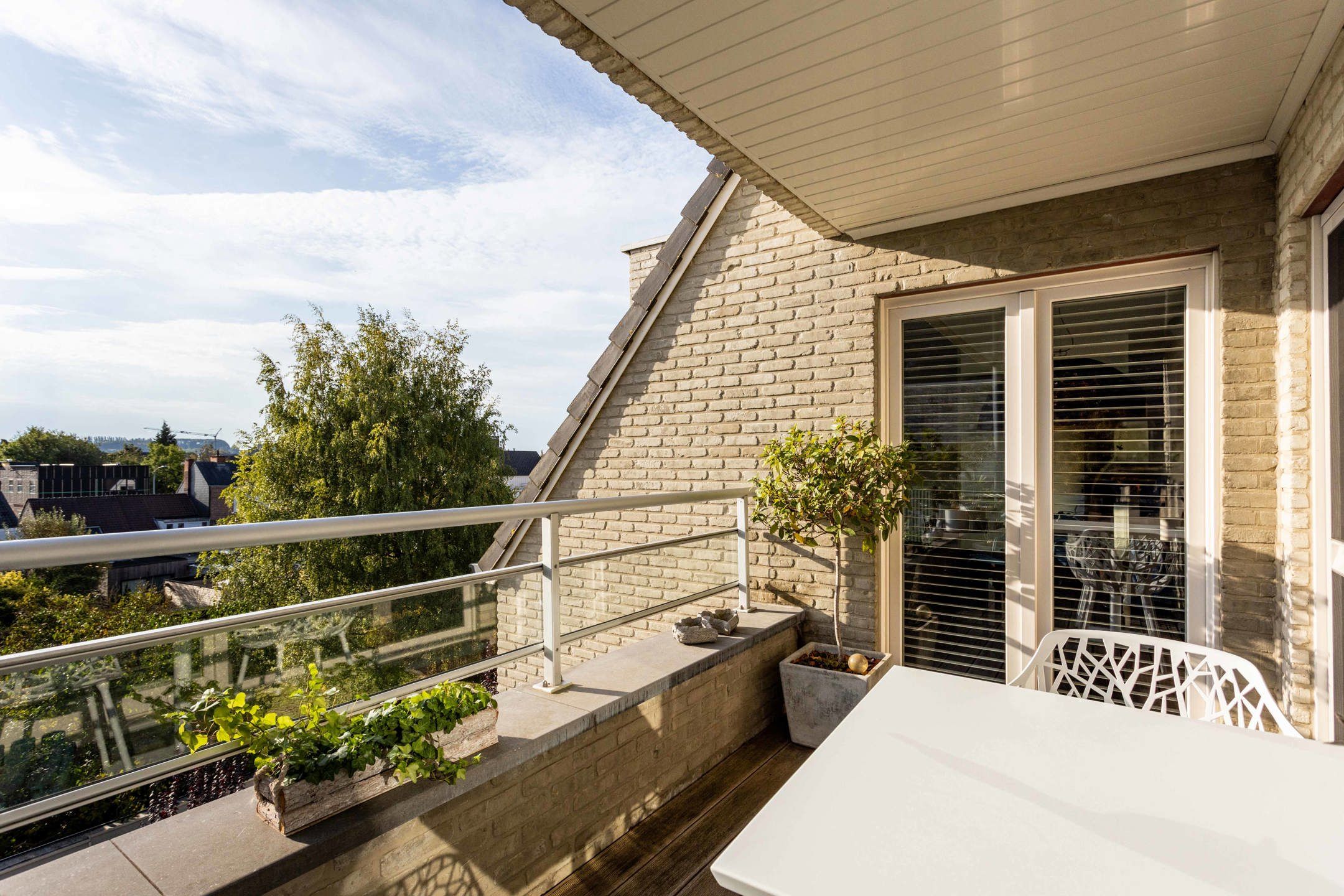 Ruim appartement 163 m² + 2 staanplaatsen & terras foto 16