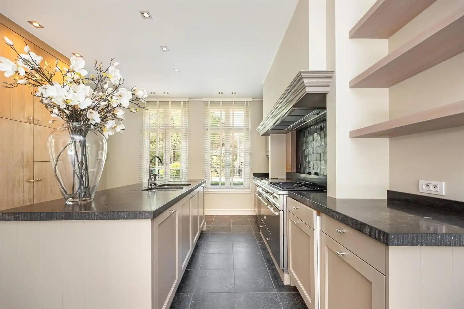 Villa-leven op z'n mooist – Domus Aurea meesterwerk in hartje Brasschaat foto 14