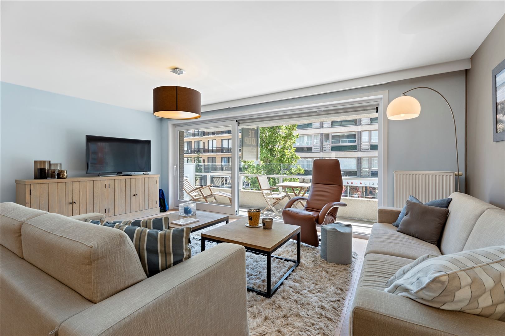 Prachtig afgewerkt  appartement met 2 slaapkamers in topstaat foto 2