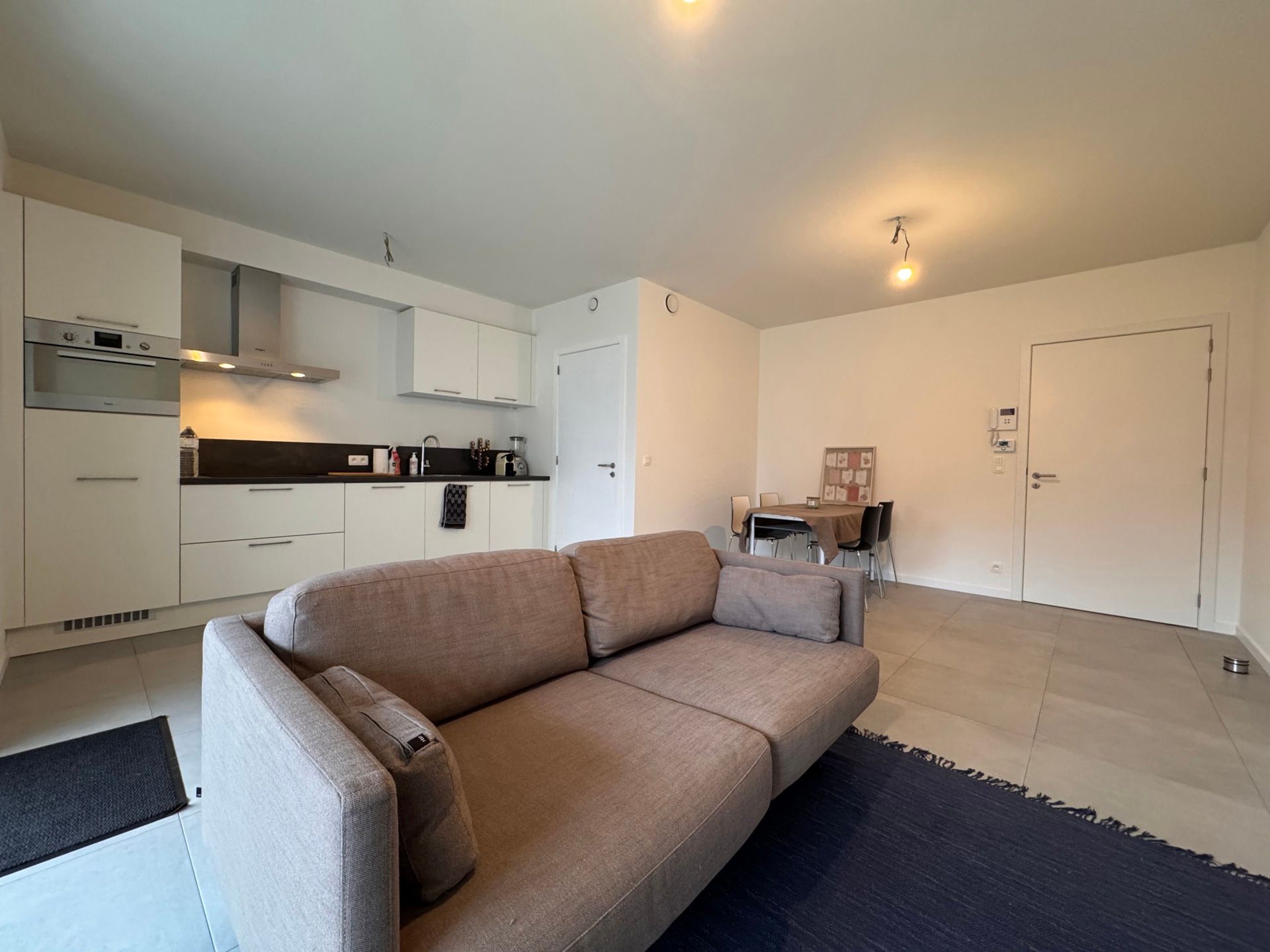 Energiezuinig gelijkvloers appartement met terras foto 2