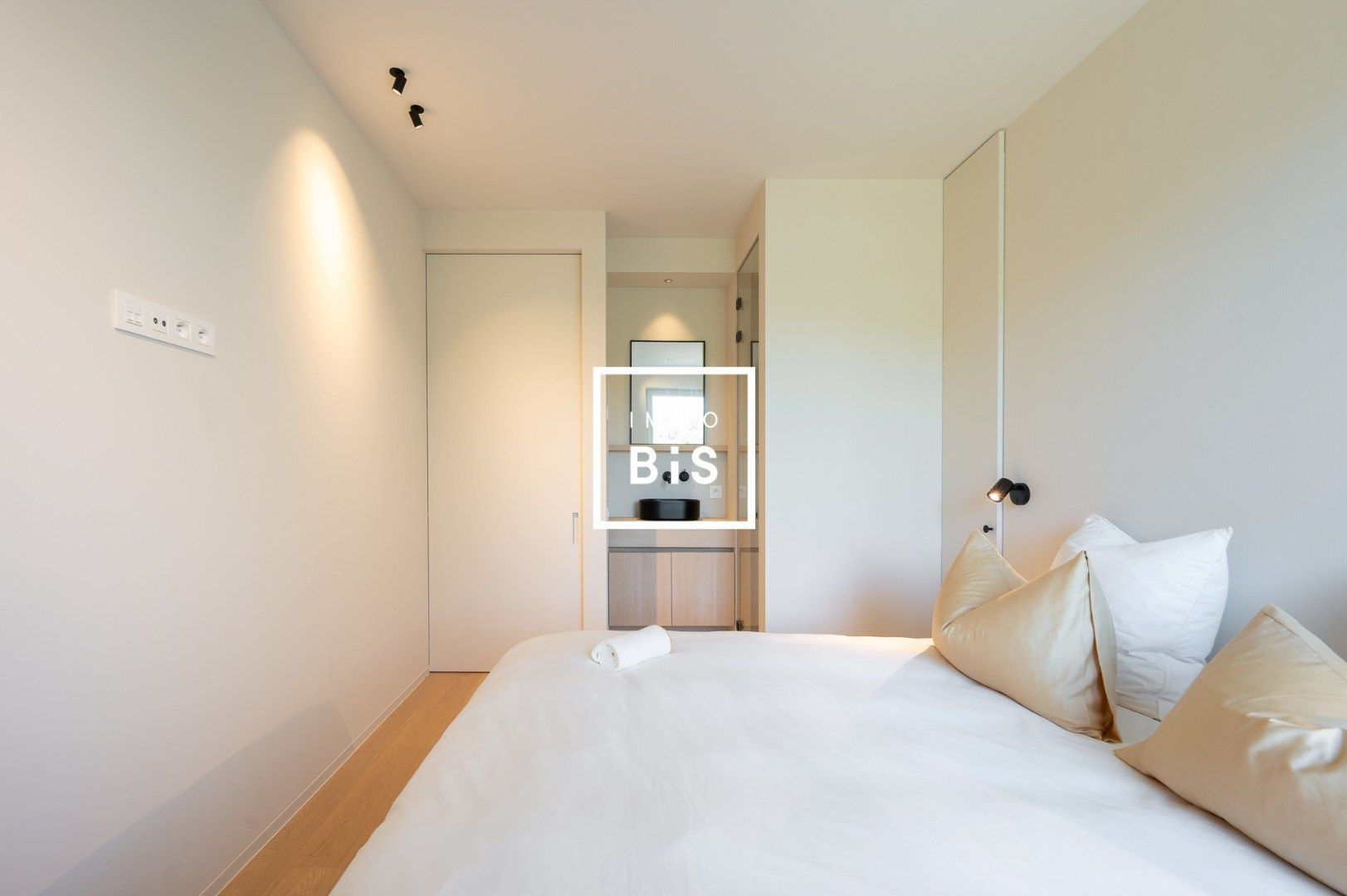 Prachtig gerenoveerd appartement in een park van 5ha in het Zoute foto 15