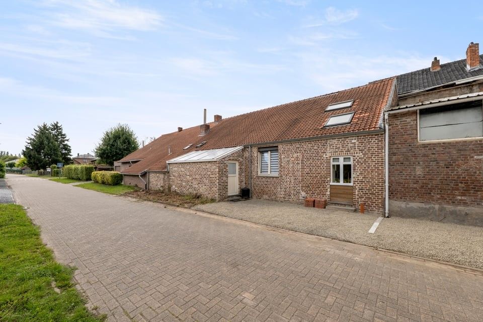 INSTAPKLARE WONING MET 4 SLAAPKAMERS EN 2 BADKAMERS OP EEN GOEDE LOCATIE foto 28