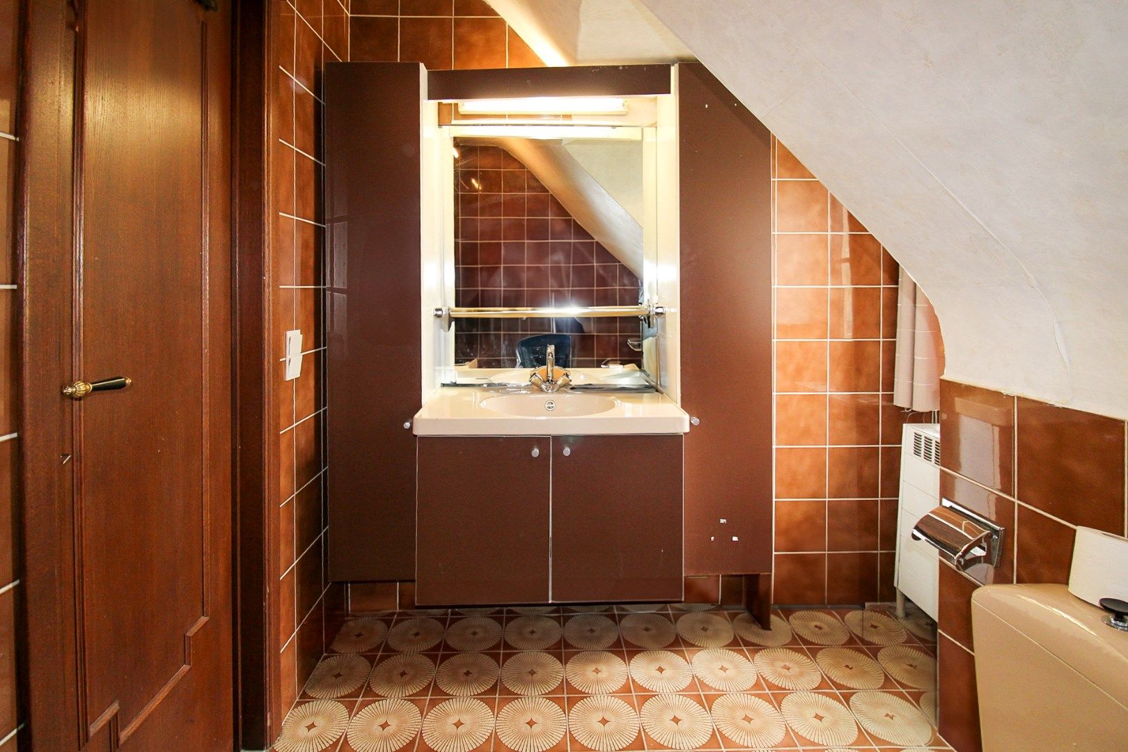Luxe, ruimte en ontspanning onder één dak – exclusieve villa met zwembad en tennisveld te koop in Beveren! foto 27