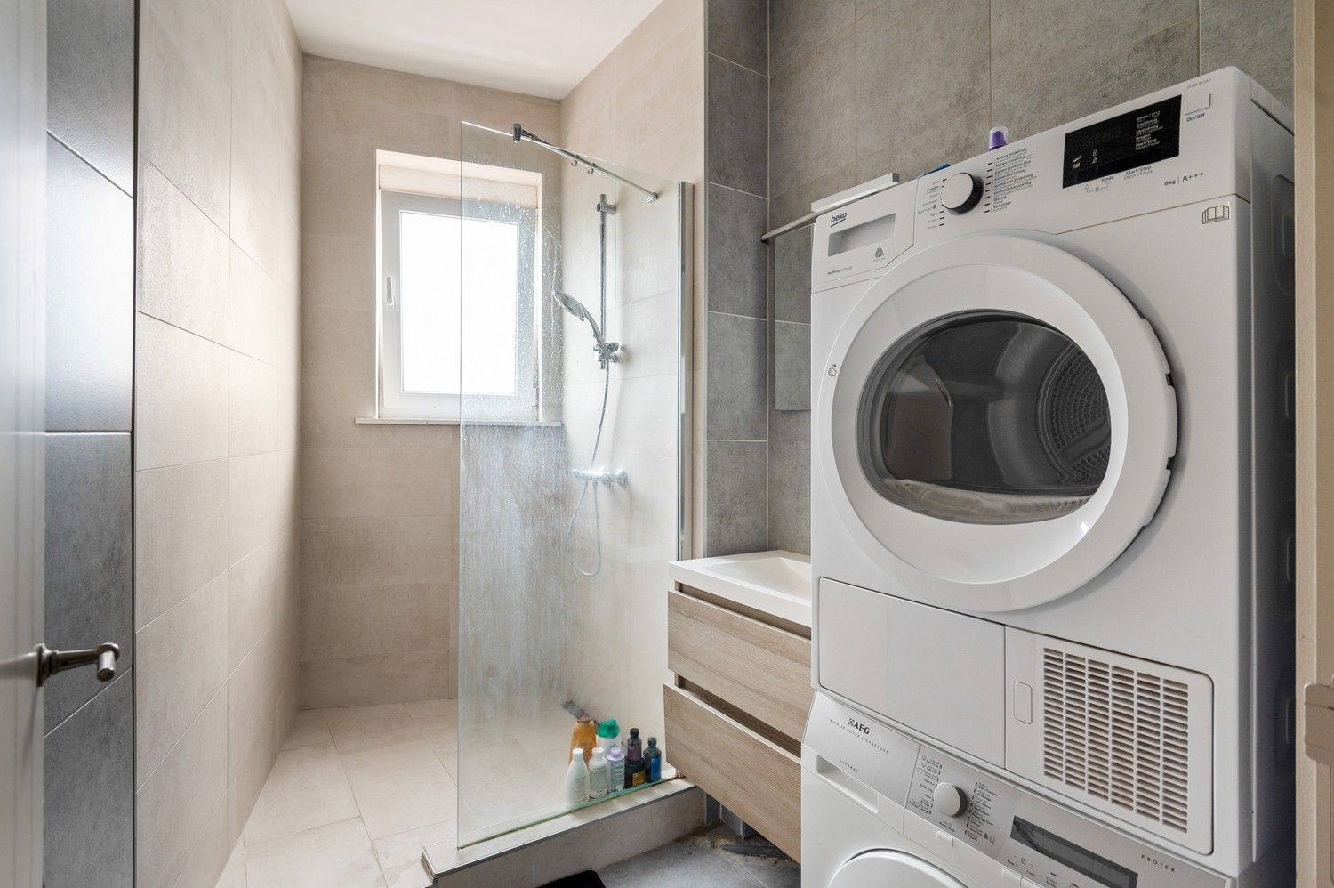 Verzorgd, centraal gelegen appartement met 2 slaapkamers te Niel foto 7