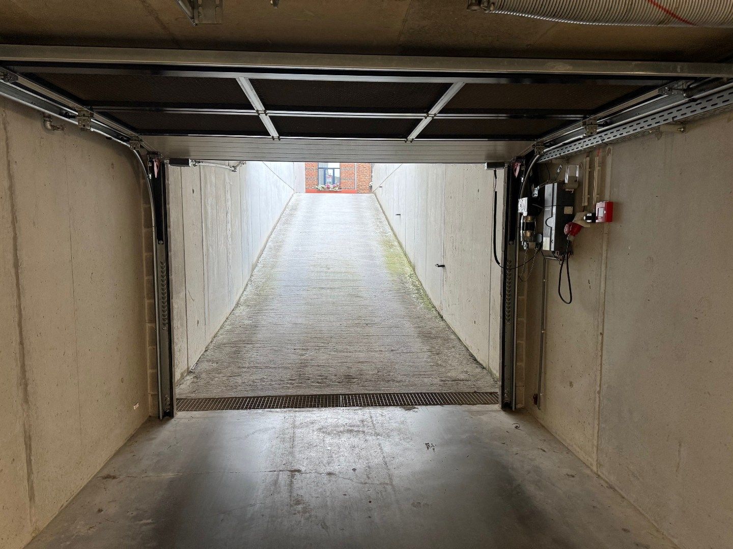 Centraal gelegen en makkelijk in te rijden autostandplaats foto 3