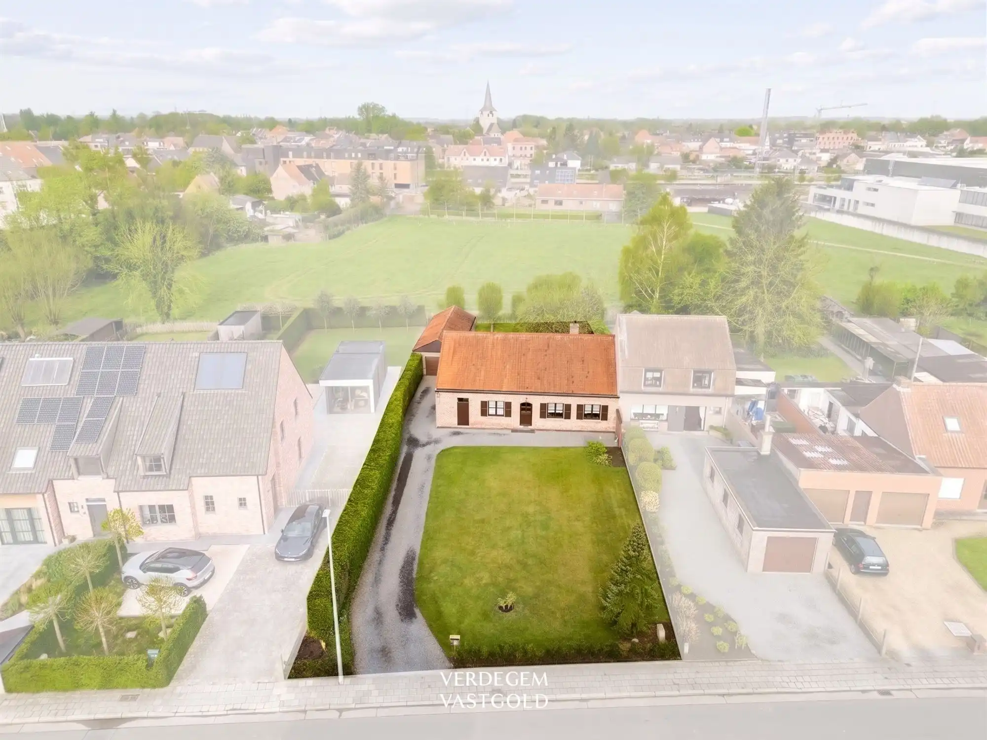 Hoevewoning met schuur en uniek zicht op weilanden en knotwilgen foto 20