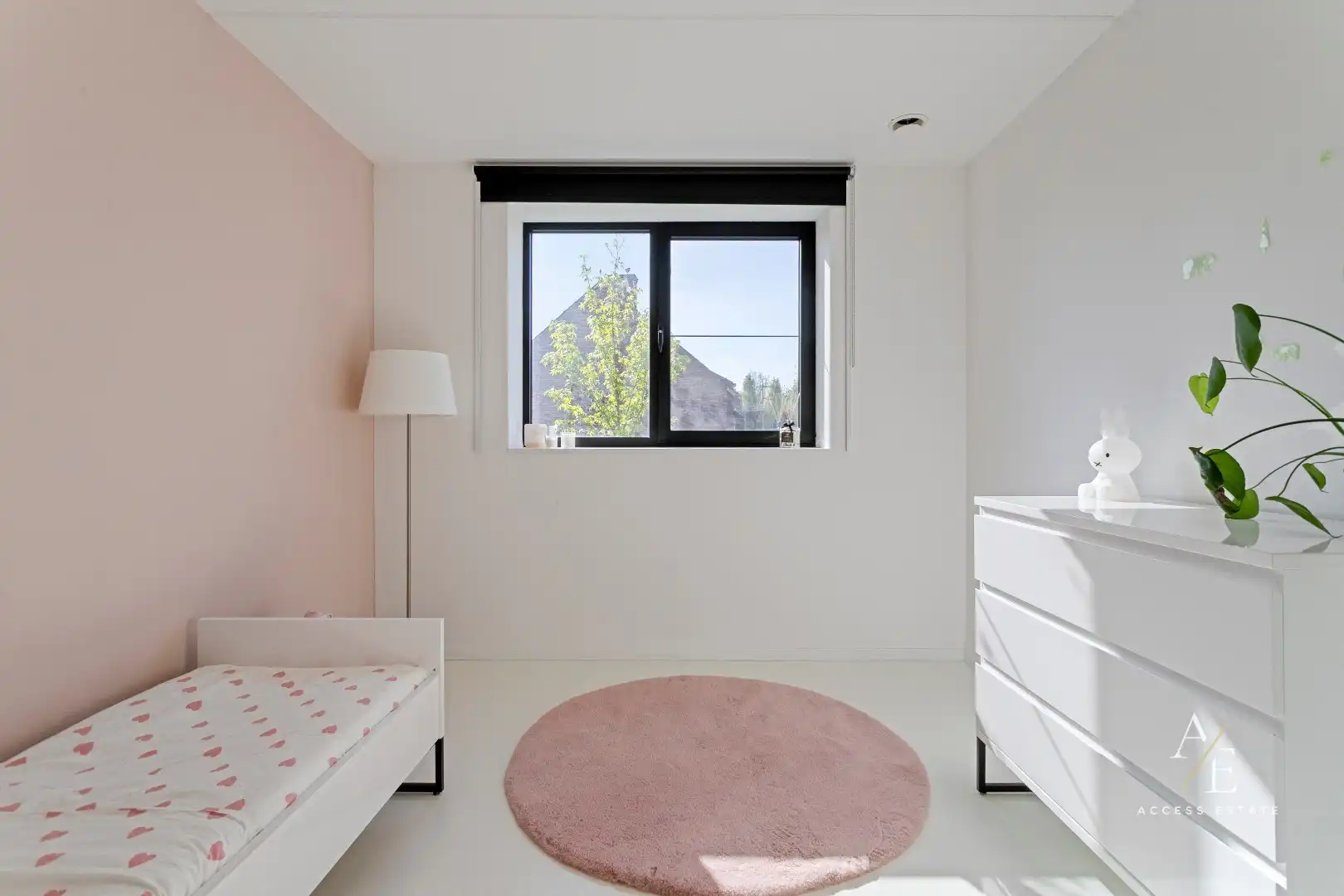 OOSTERZELE - Strakke designvilla met zwembad uit 2020! foto 18