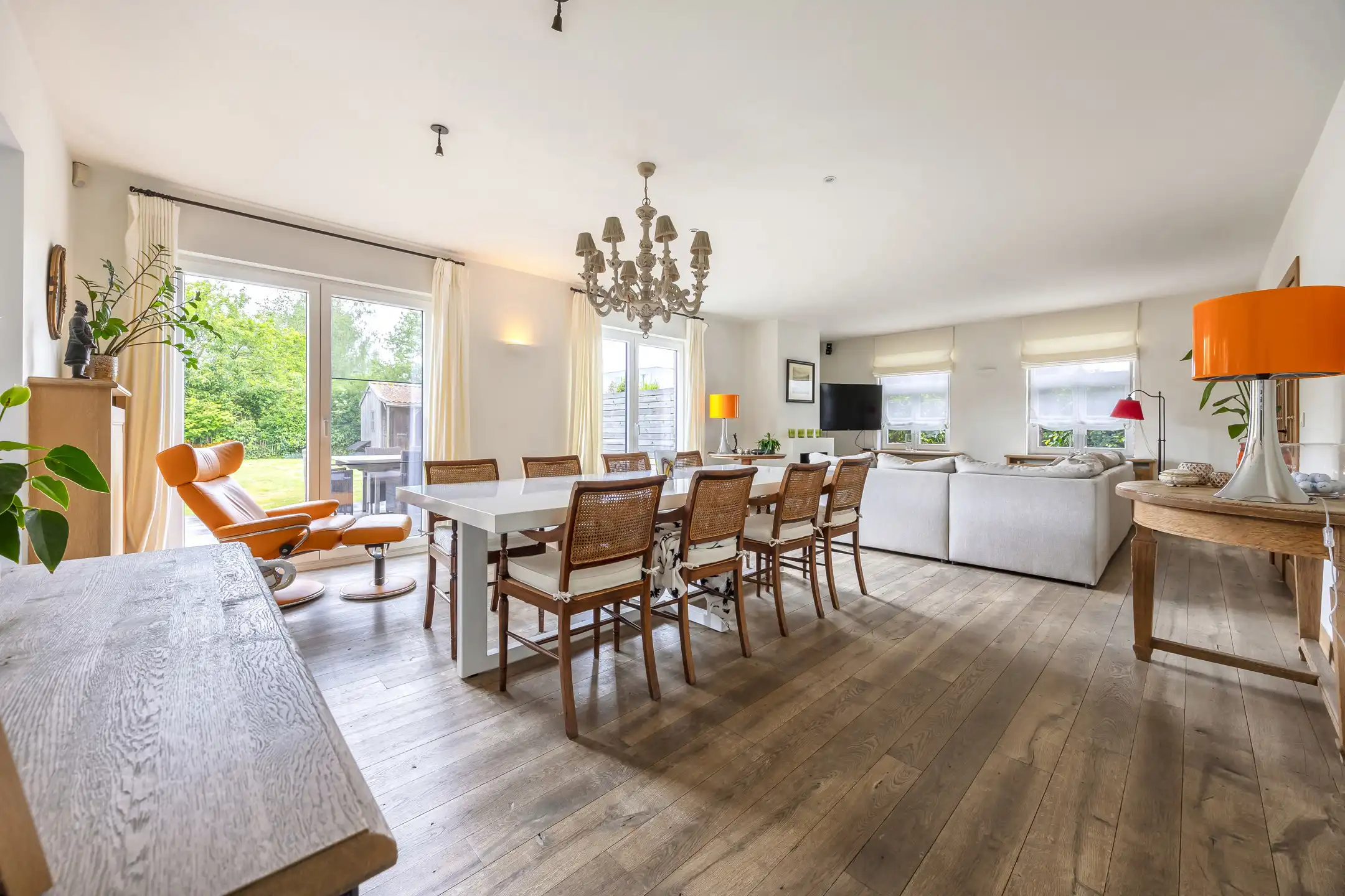 Instapklare villa met praktijkruimte  foto 8