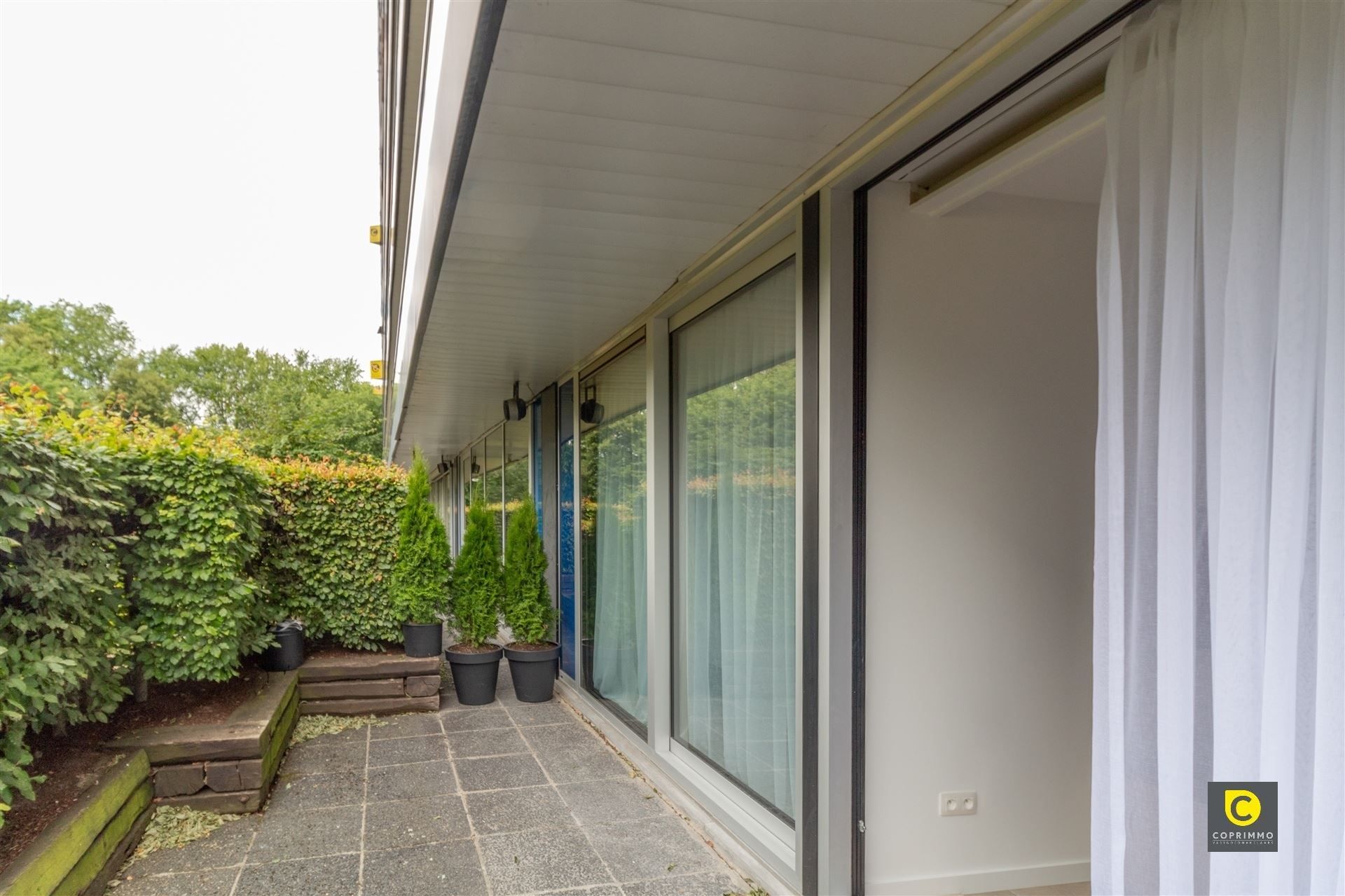 Prachtig gerenoveerd GLV 1 slpk app met terras! foto 6