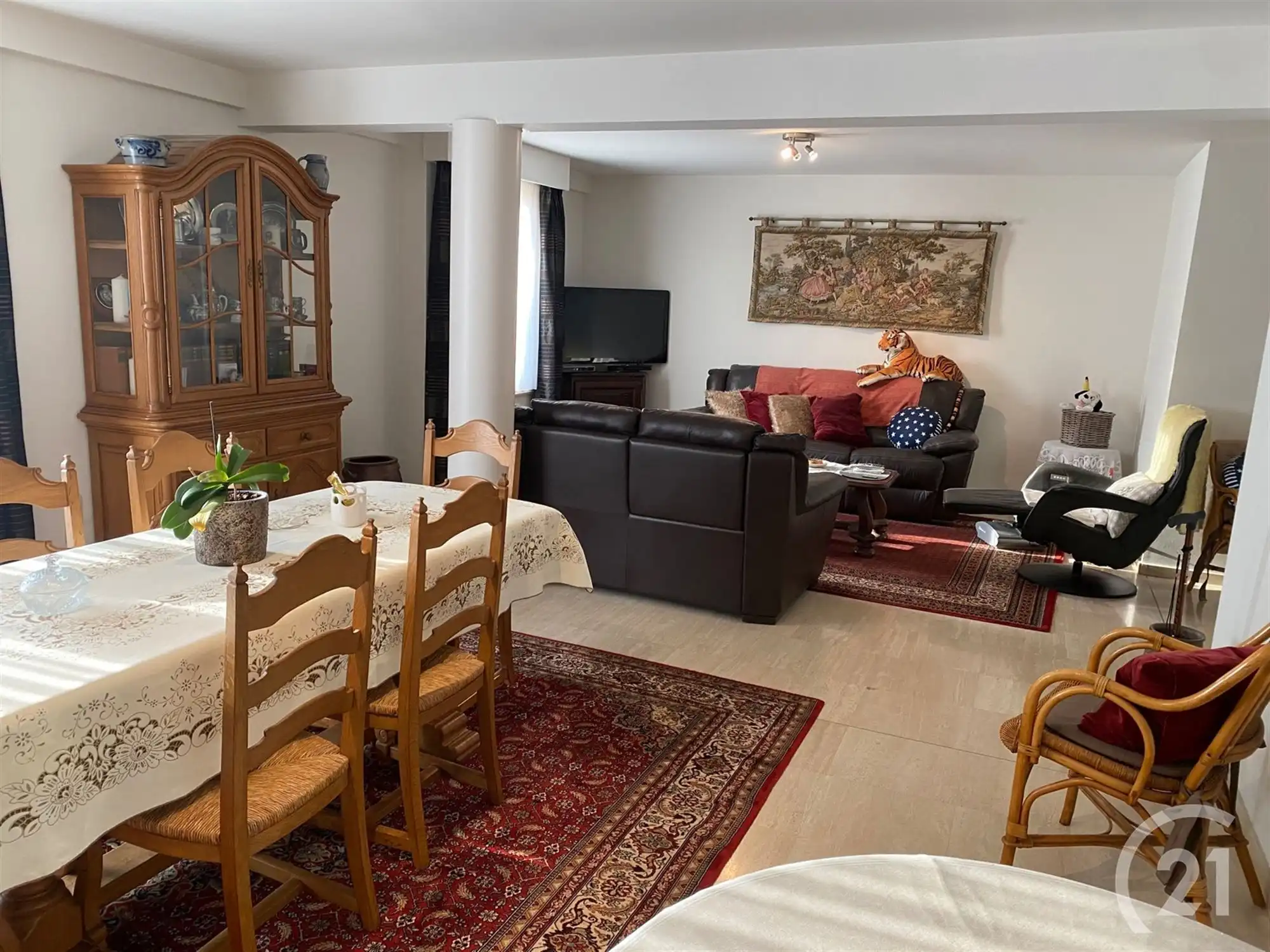 Instapklaar appartement met 3 slaapkamers en groot terras foto 3