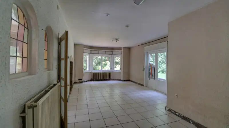 Te renoveren charmant landhuis van 235m² + dubbele garage op 15 are foto 7