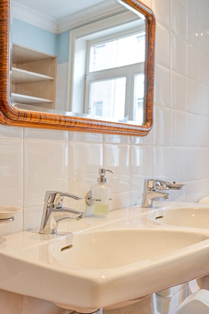 Charmante, volledige instapklare woning met twee slaapkamers en een inpandige garage in hartje Tongeren foto 20