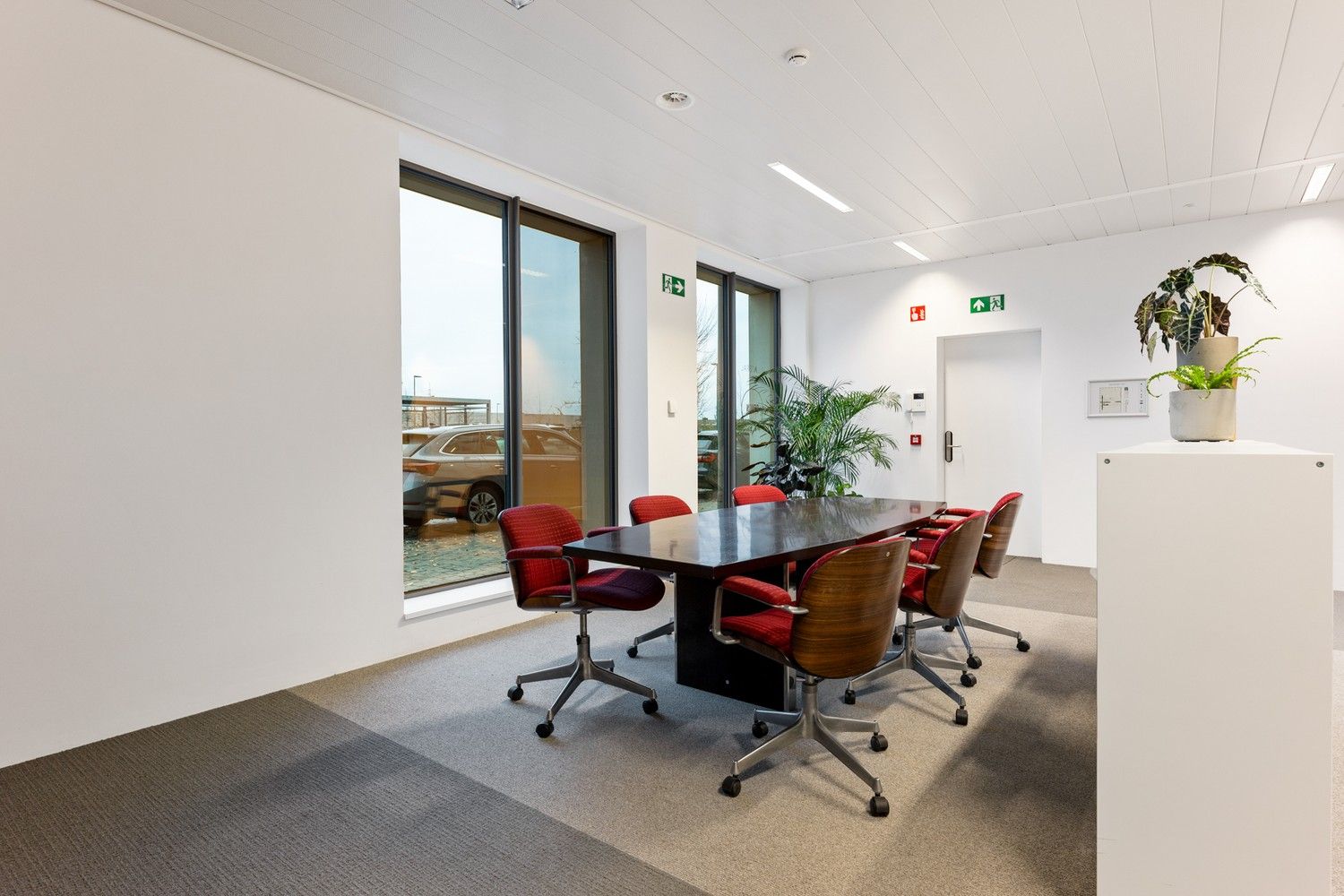 Energiezuinige gelijkvloerse kantoorruimte op AAA-locatie foto 9