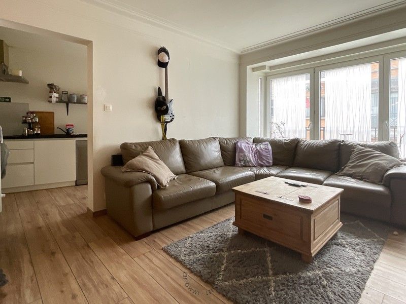 Gunstig gelegen appartement met twee slaapkamers, terras, tuin en autostaanplaats foto 2