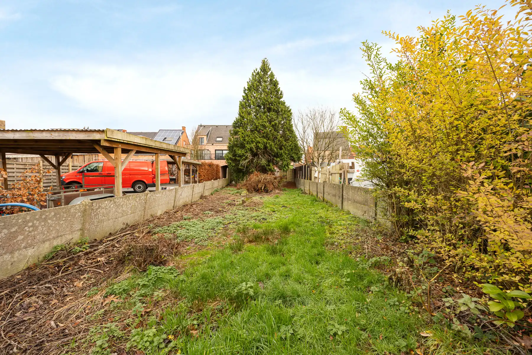 Te renoveren halfopen bebouwing met 3 slaapkamers in het centrum van Merksplas.  foto 16