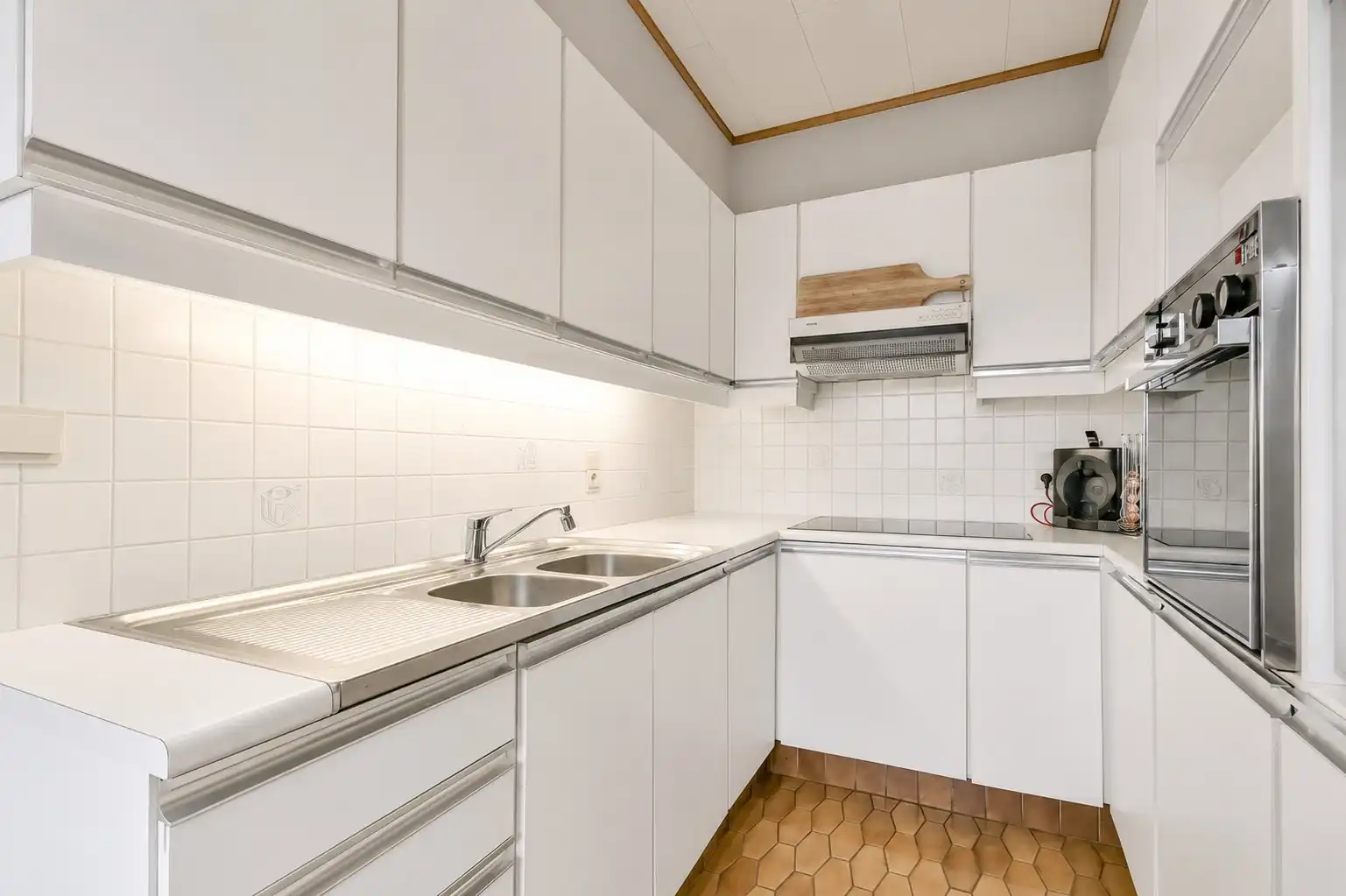 Gezellige woning in een residentiële woonwijk! foto 6