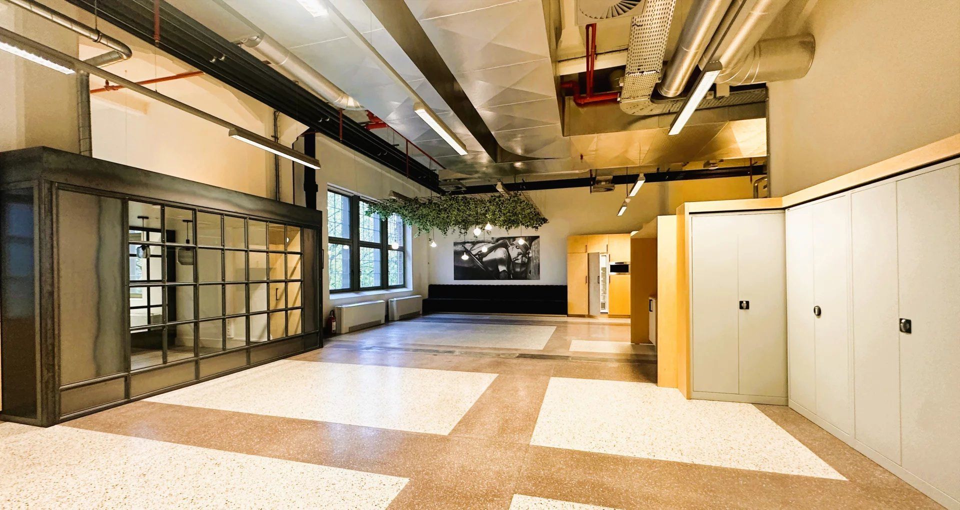 Unieke werkruimte in Thor Park Genk – 390m² multifunctionele klasse foto 3