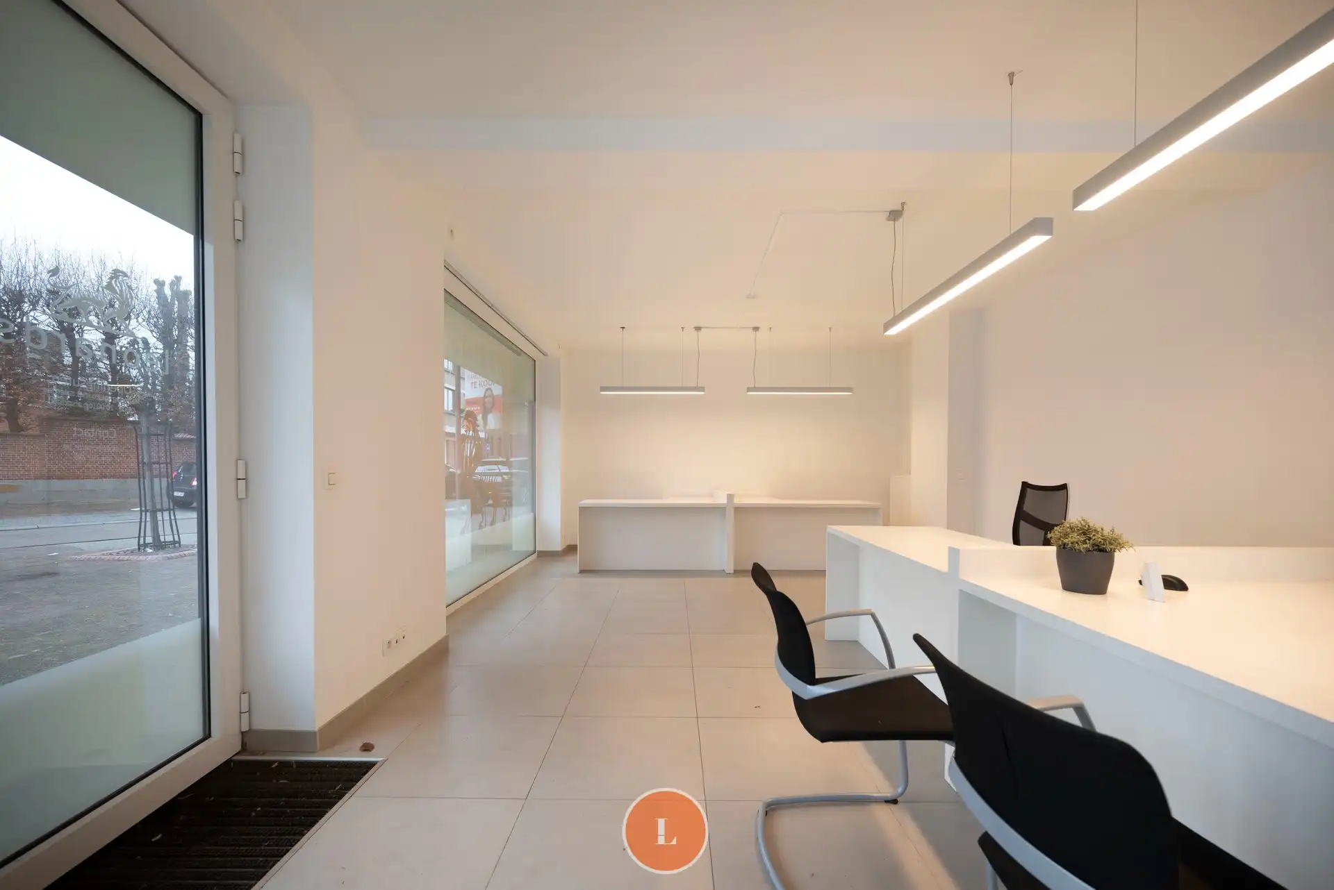 Verzorgde kantoorruimte met uitstekende visibiliteit foto 5