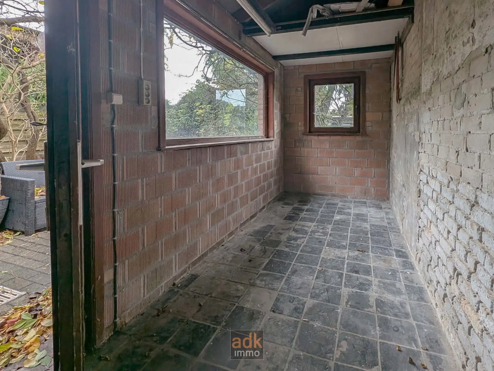 Herenhuis te koop met zuidwest gerichte tuin en parkeerplaats. Vernieuwd dak, nieuwe elektriciteit & nieuwe aardgas-CV foto 25