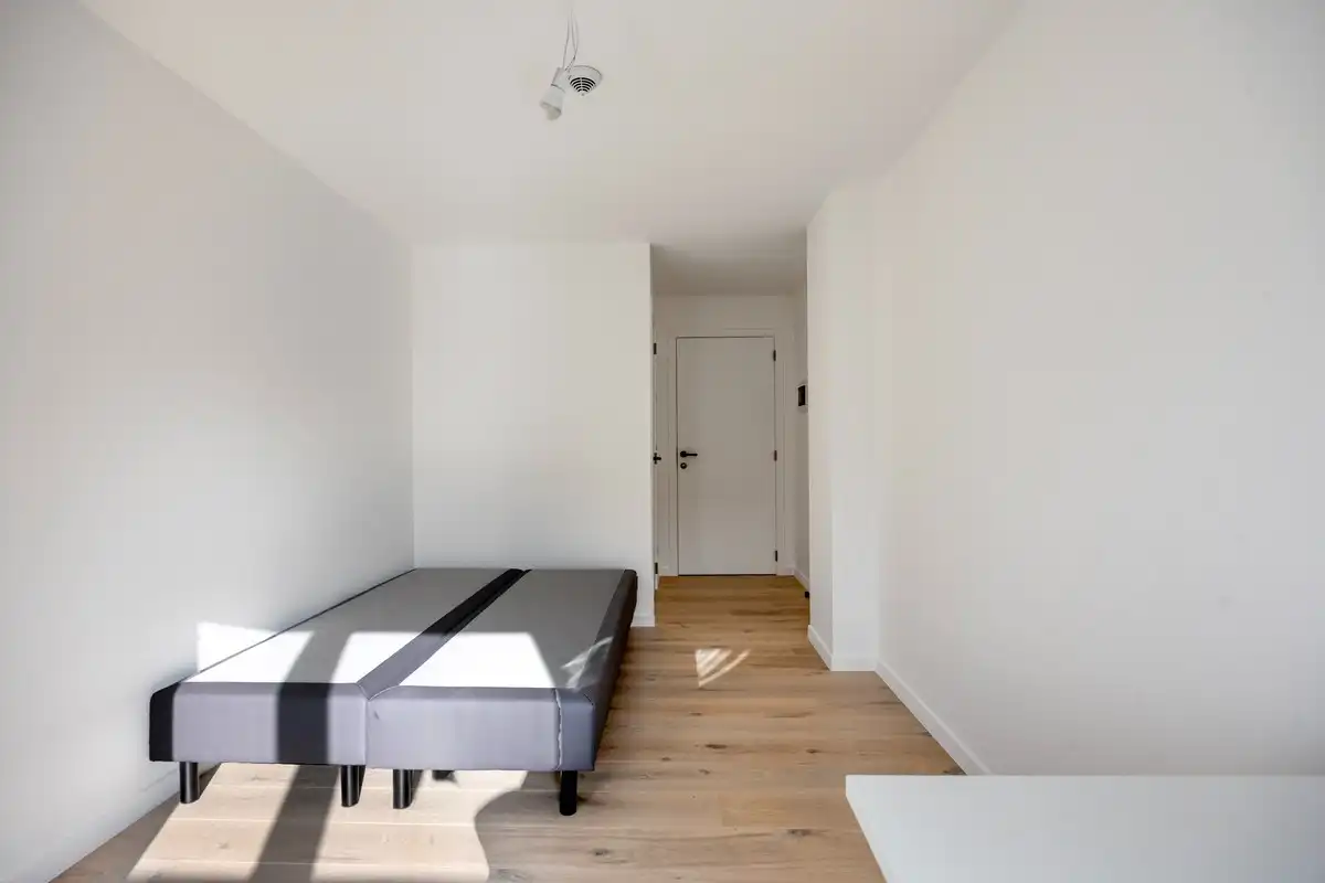 Volledig gerenoveerd en gemeubelde studentenkamer met privé badkamer en tuin - EPC A!  foto 35