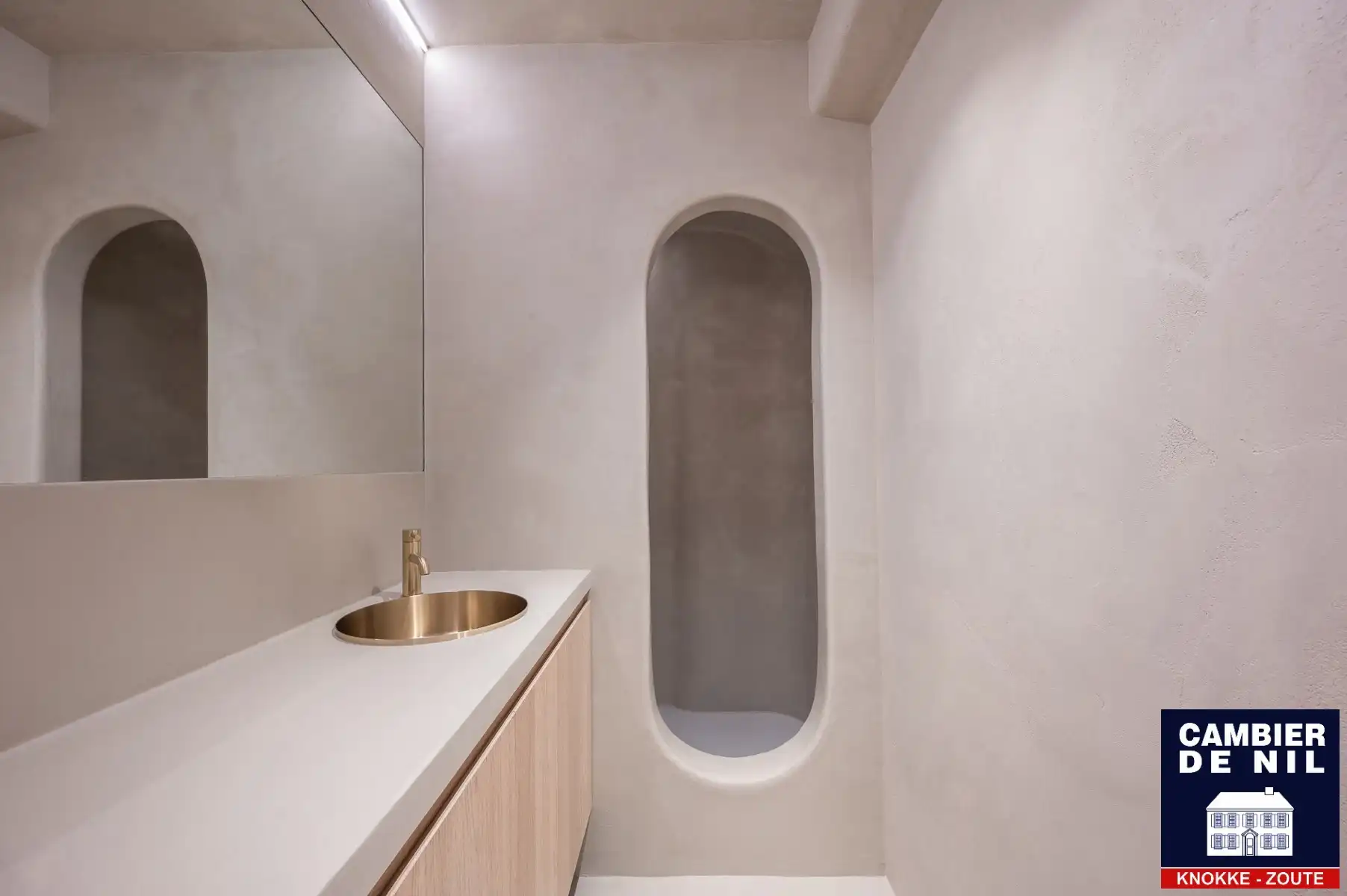 Tijdloos gerenoveerd appartement met zijdelings zeezicht  foto 11