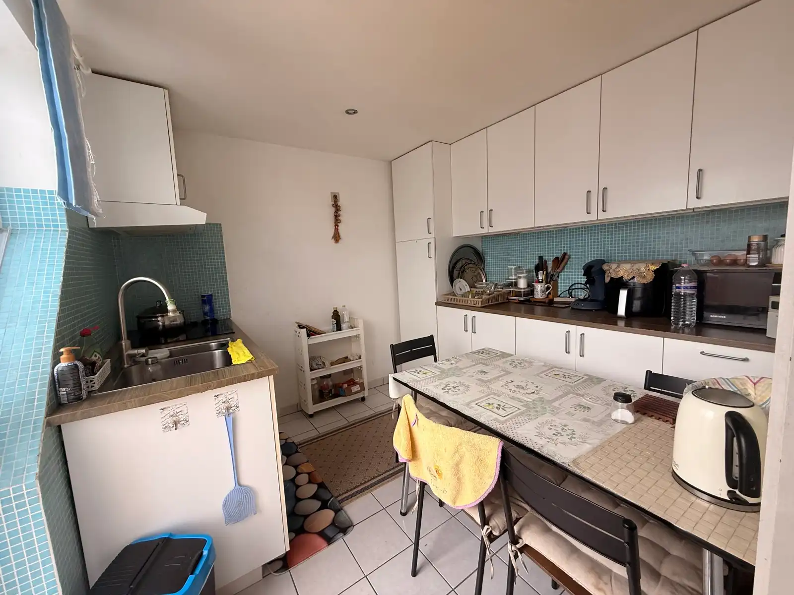Opbrengstgebouw met 2 ruime appartementen foto 4