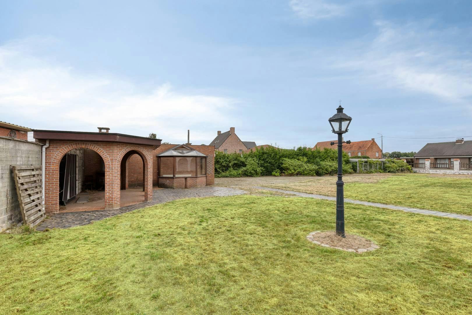 Te renoveren hoeve te koop in Lichtaart op ruim perceel foto 33