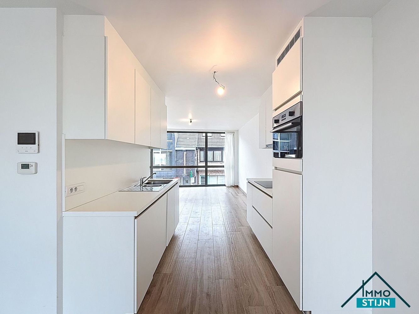Lichtrijk Nieuwbouw appartement met zonnig terras foto 6