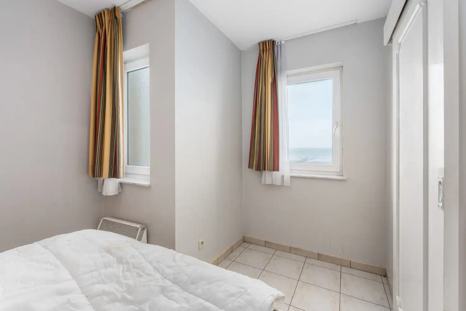 Eén slaapkamer appartement met frontaal zeezicht foto 11