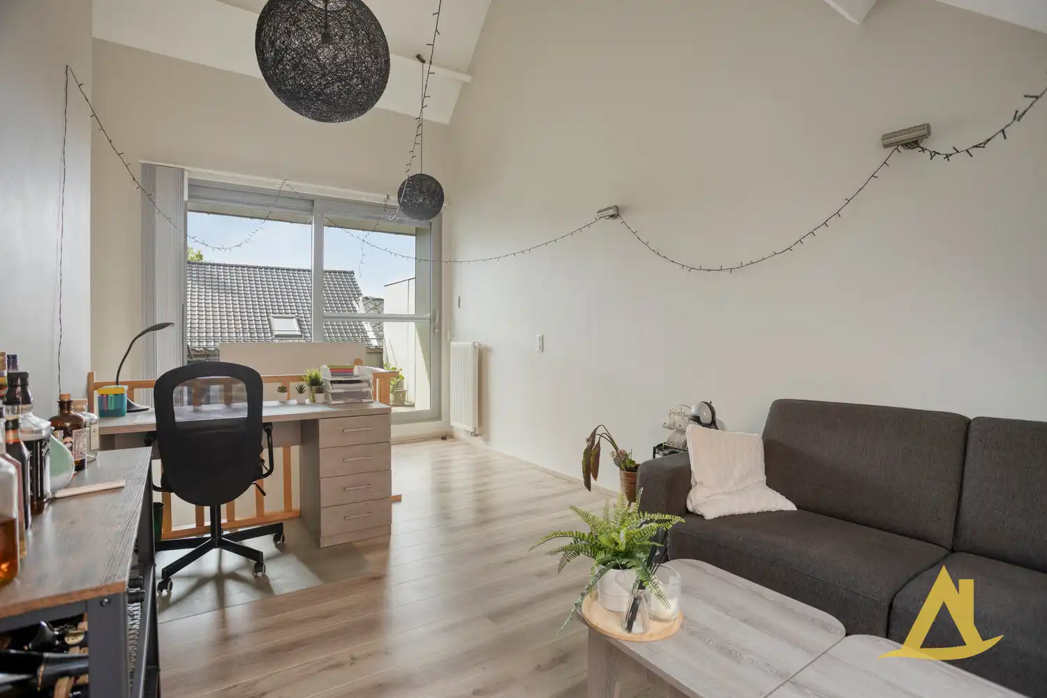 MODERN TRIPLEX APPARTEMENT IN HET CENTRUM VAN DIEST! foto {{pictureIndex}}