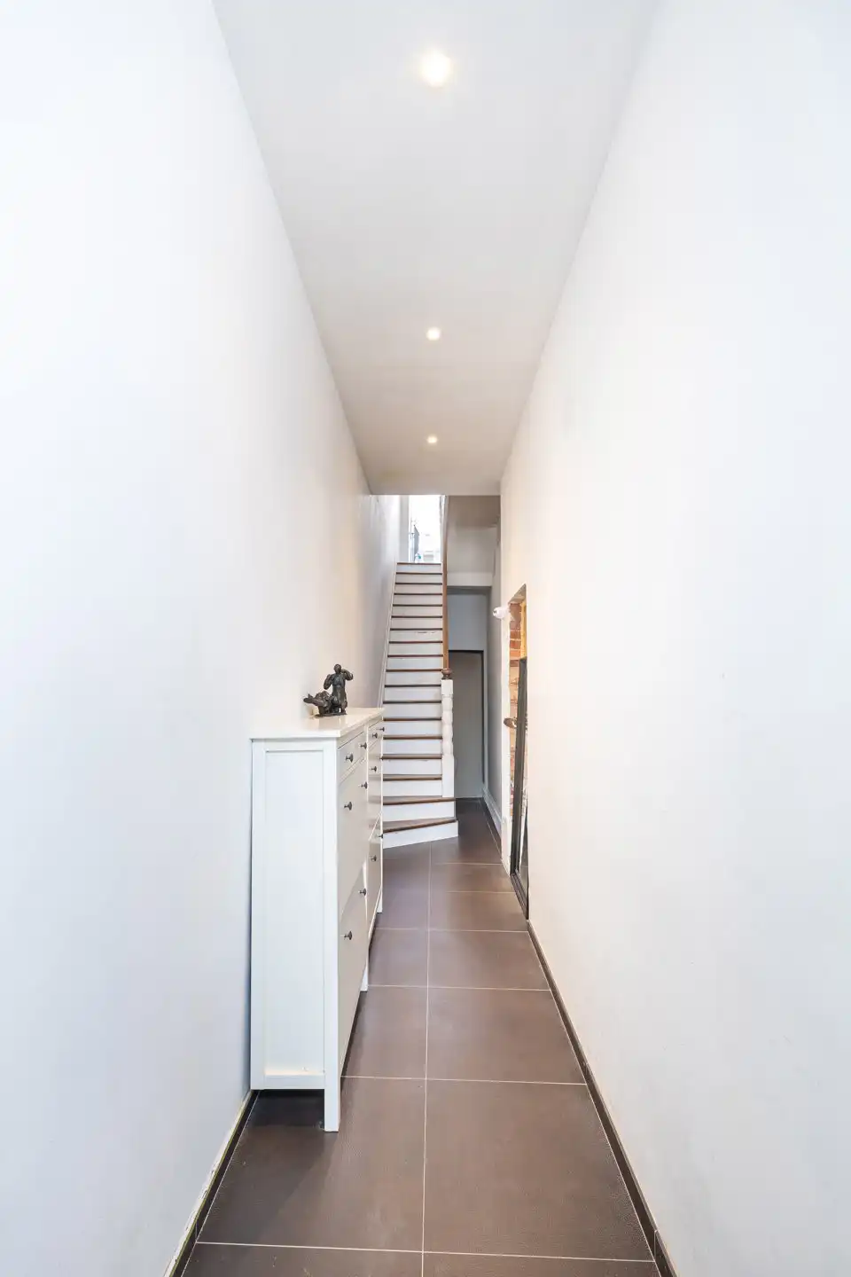 Woning van ± 150 m² met atelier/opslagruimte van ± 100 m² foto 17