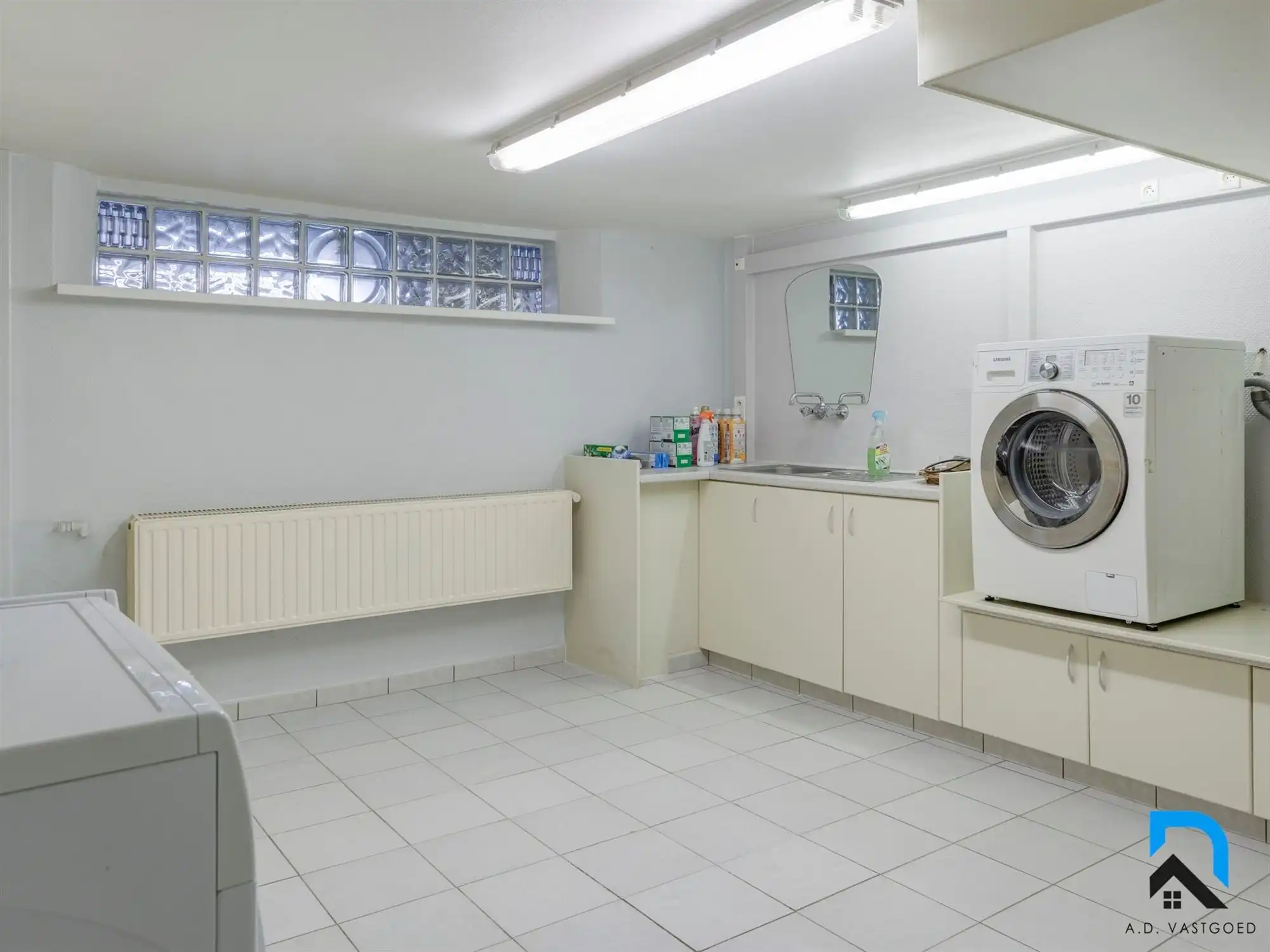 Gerenoveerde kangoeroewoning in Maaseik foto 25