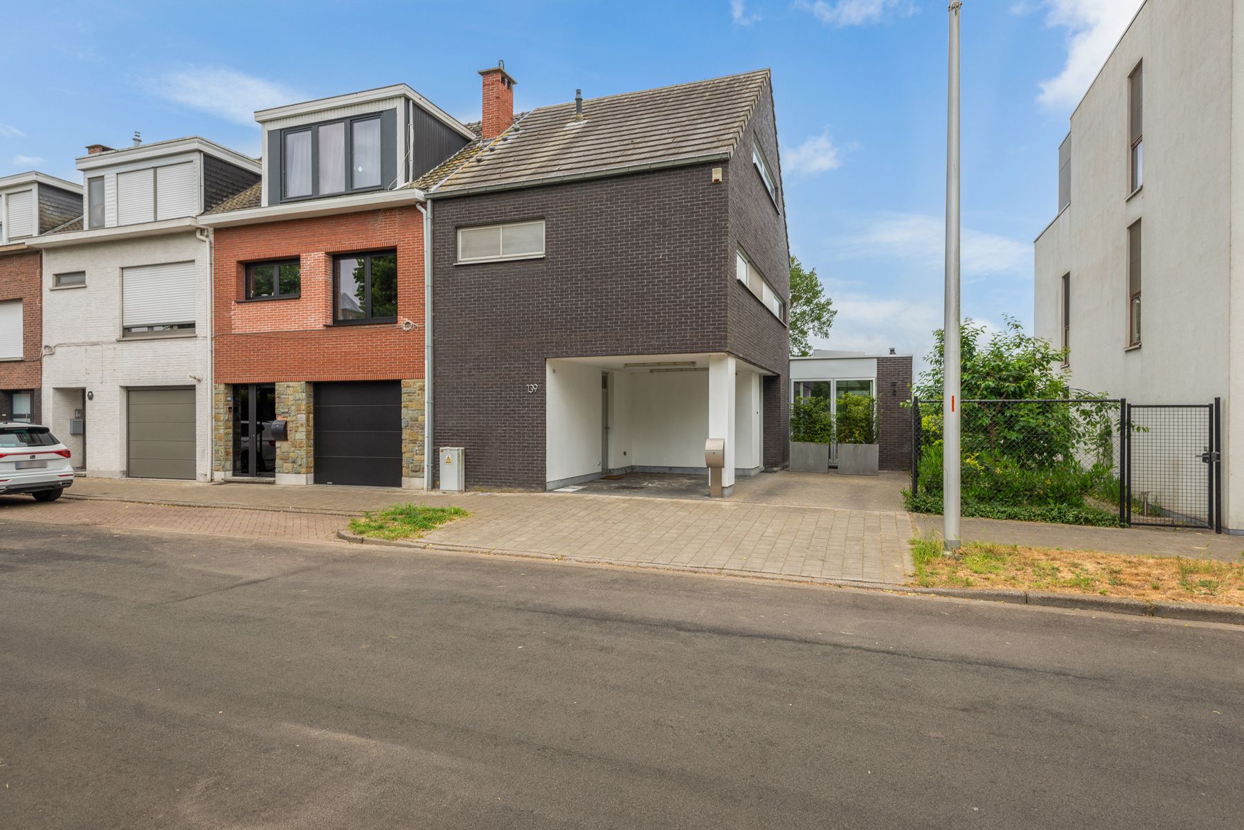 Recente HOB met open weids groen zicht in rustige buurt foto 3