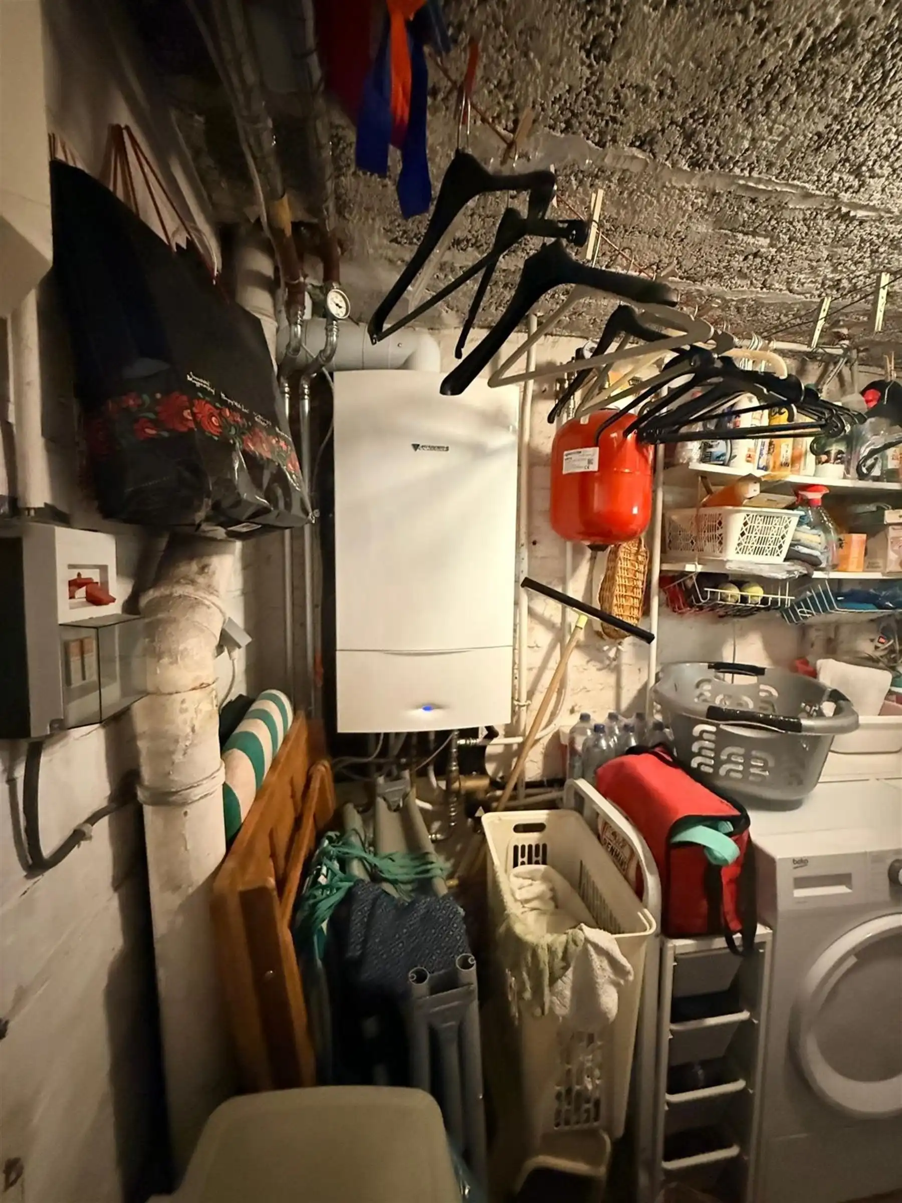 GOEDE GELEGEN 3-GEVELWONING MET TUIN foto 18