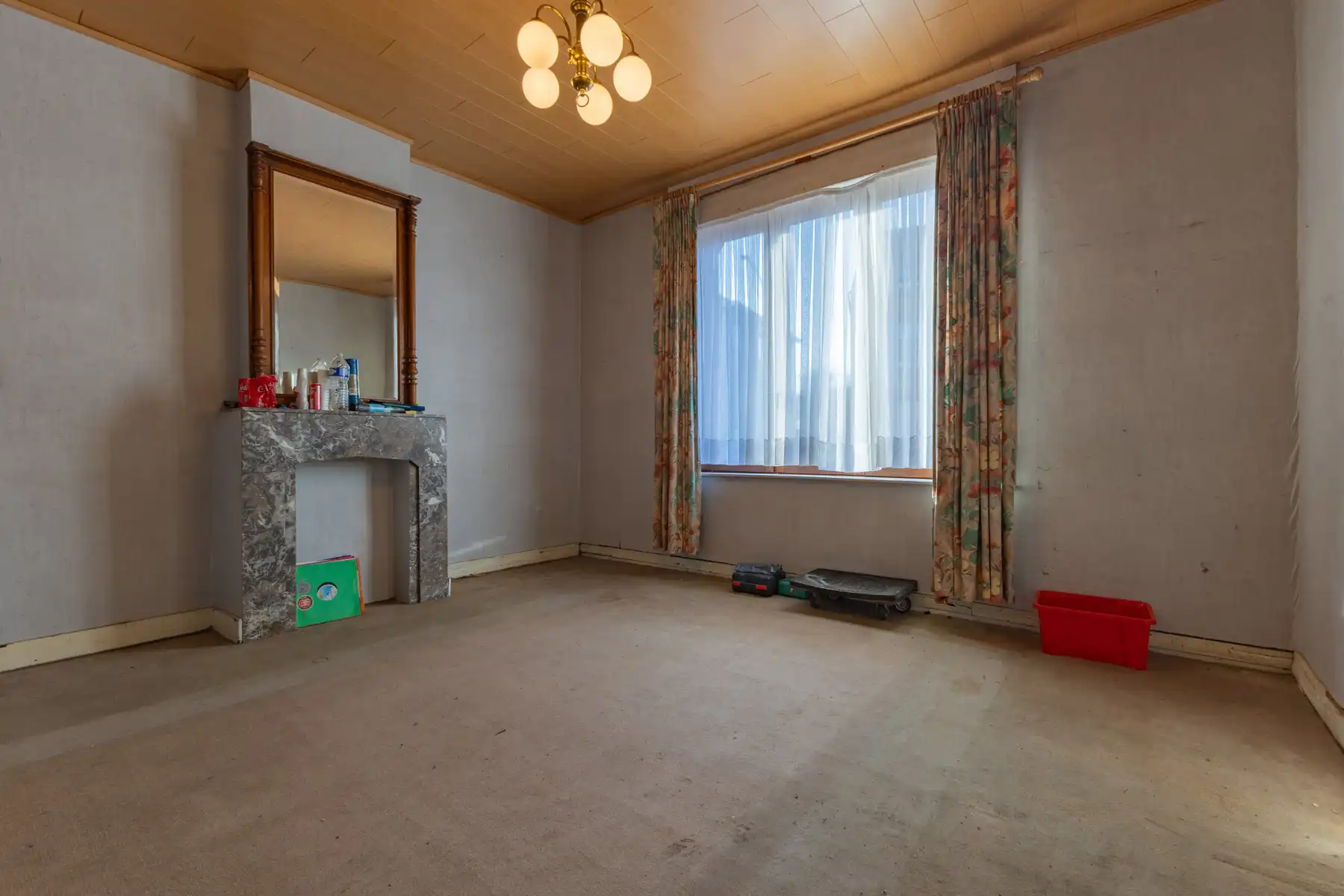 Gunstig gelegen te renoveren woning met tuin foto 9