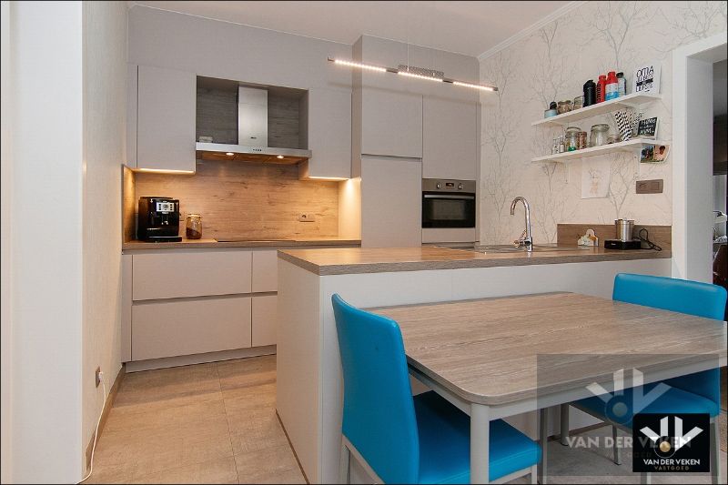Grotendeels gerenoveerde en instapklare woning met zicht op groen! foto 8