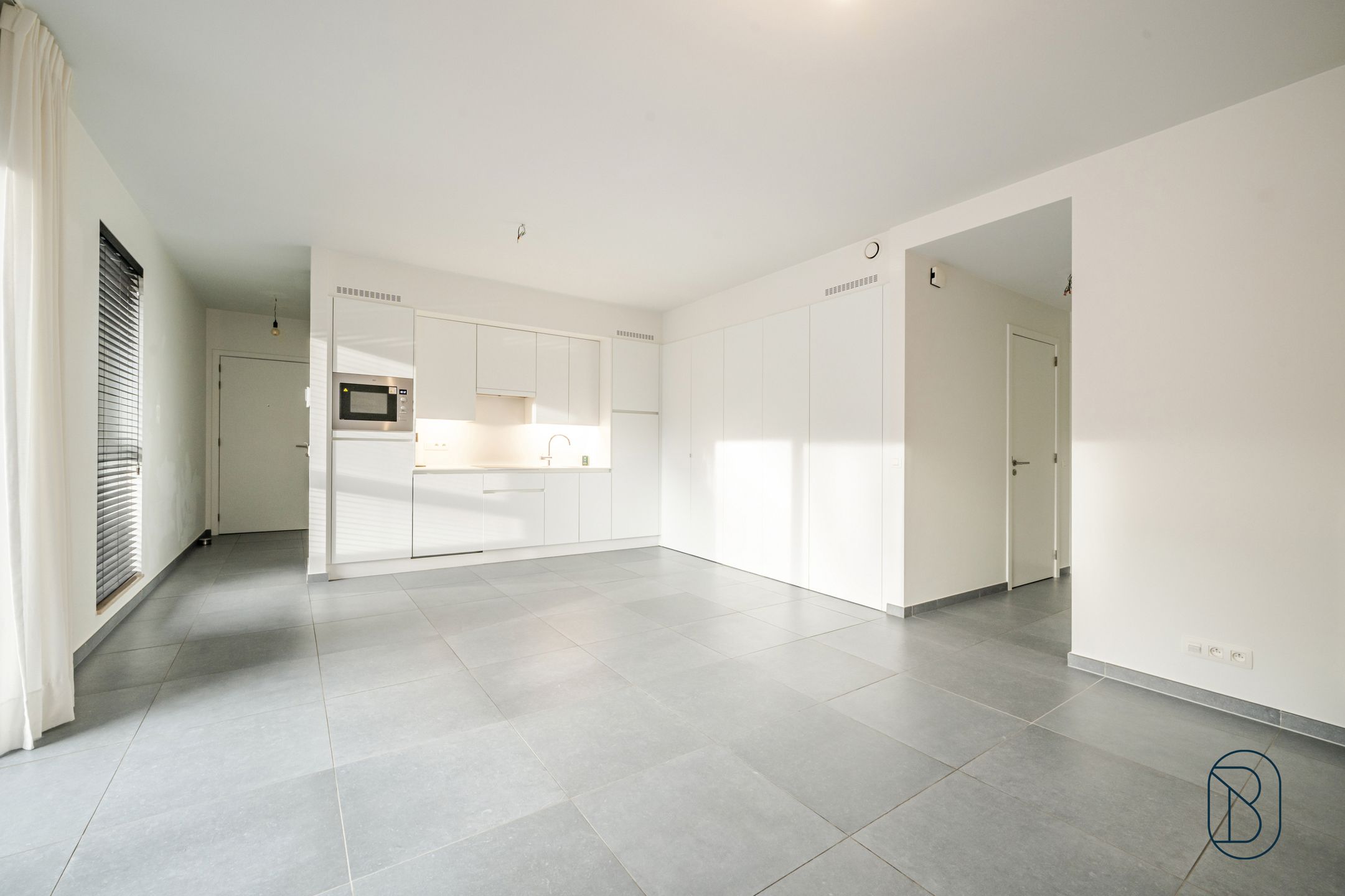 Recent leuk appartement met terras in centrum Roeselare foto 11