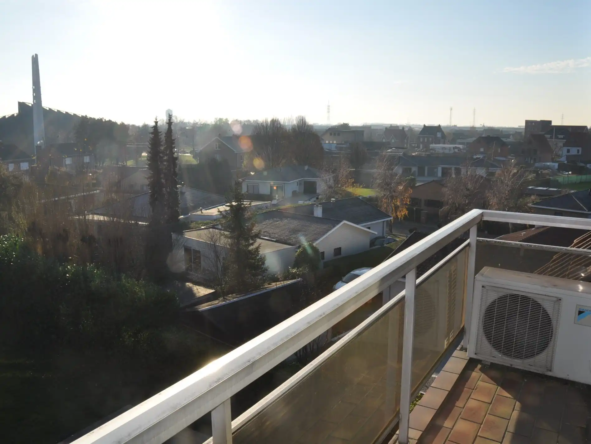 Appartement met 2 slaapkamers, terras en staanplaats foto 5
