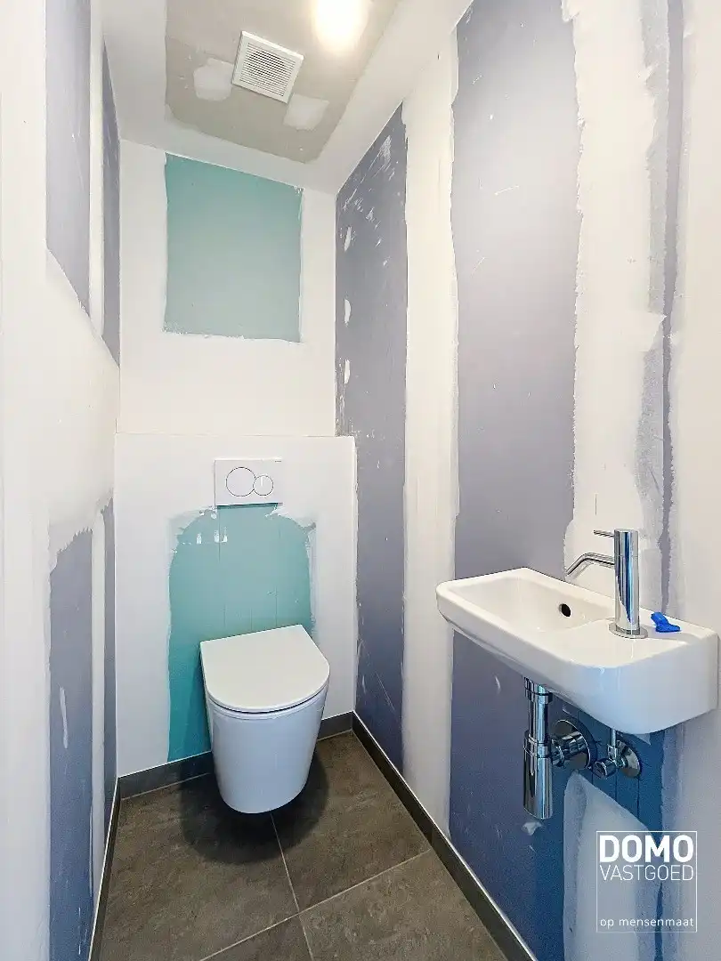 VOLLEDIG AFGEWERKT NIEUWBOUWAPPARTEMENT MET 2 SLAAPKAMERS, TERRAS, ONDERGRONDSE AUTOSTANDPLAATS EN KELDERBERGING IN RESIDENTIE "DE KWINT" TE ZONHOVEN  foto 10