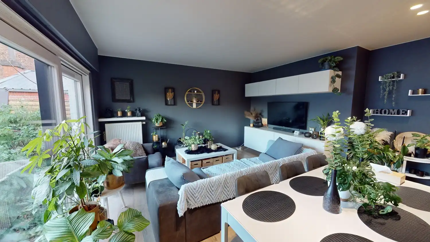 Te koop: Goed draaiende frituur mét gerenoveerde woning in het hart van Zingem! foto 11