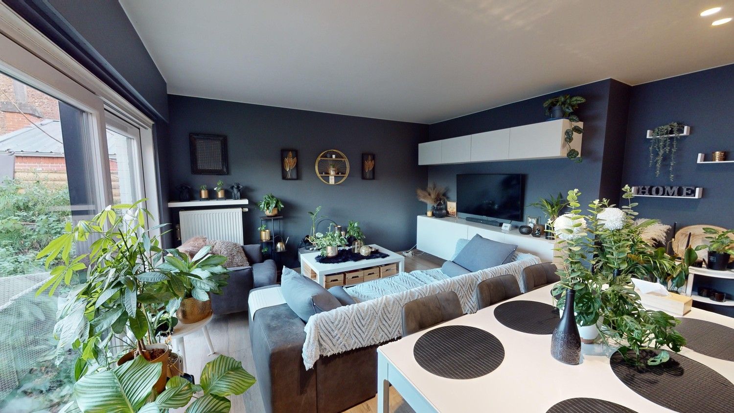 Te koop: Goed draaiende frituur mét gerenoveerde woning in het hart van Zingem! foto 11