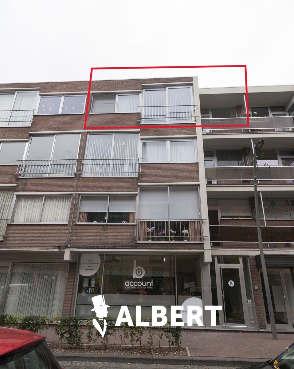 Ruim gerenoveerd instapklaar appartement centrum Diepenbeek! foto 17