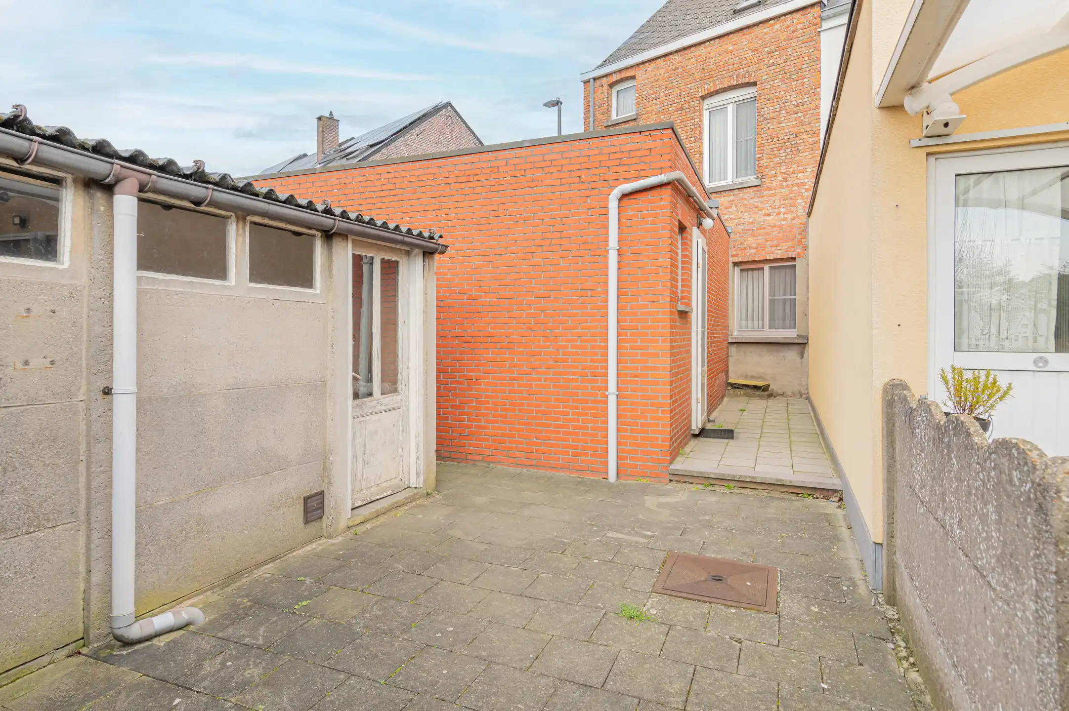 Te renoveren gezinswoning met garage in hartje Willebroek foto 16