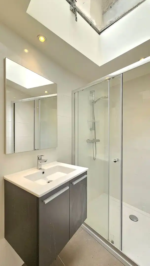 Studio met vernieuwde keuken en badkamer foto 5
