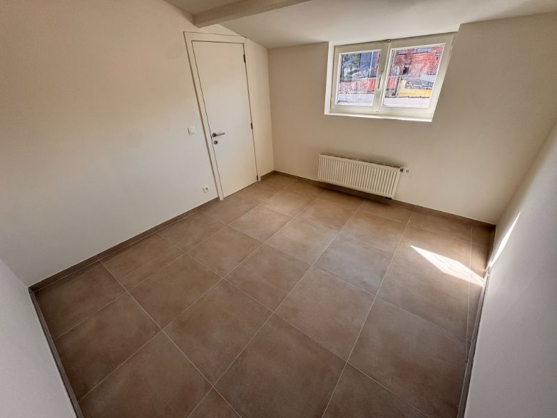 --- NIEUW --- Gerenoveerd appartement foto 10