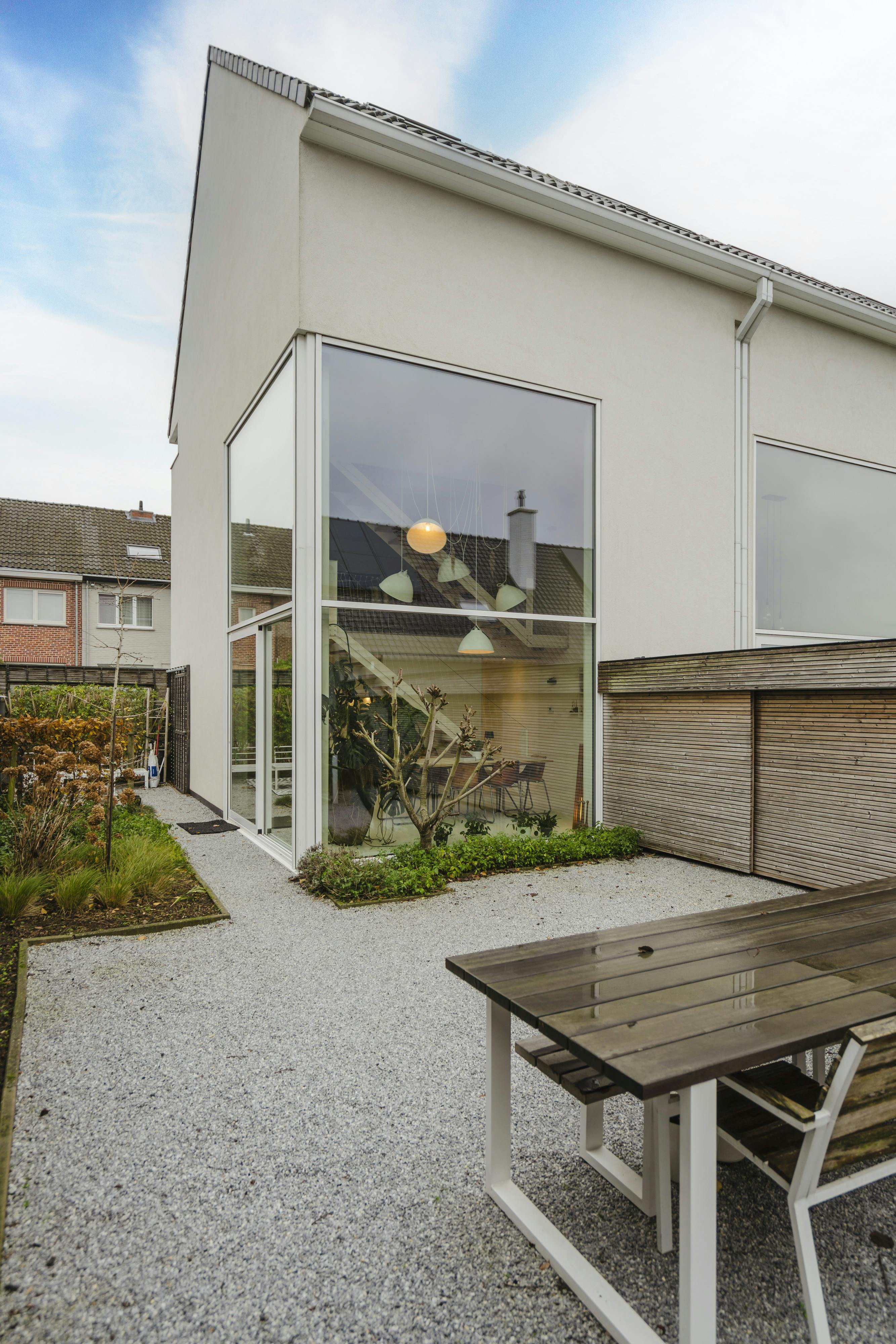 Recent modern huis te koop in hartje Waregem foto 30