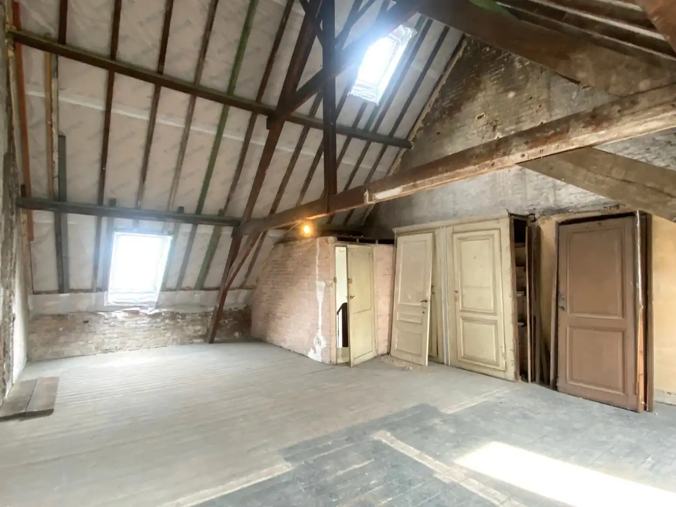 Exclusief herenhuis met tuin gelegen aan de Coupure foto 16