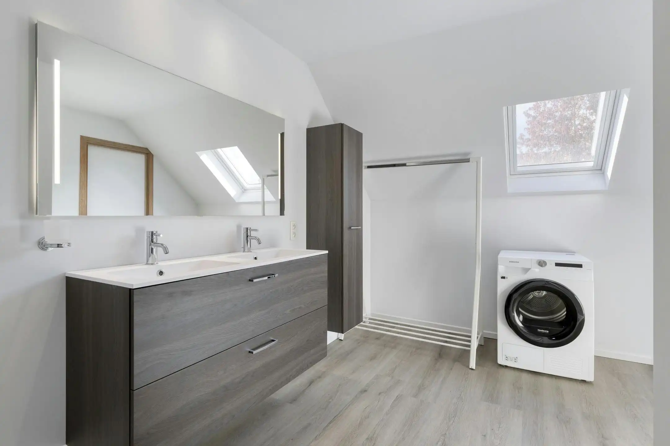 Handelspand met woonst in centrum Lauwe foto 6