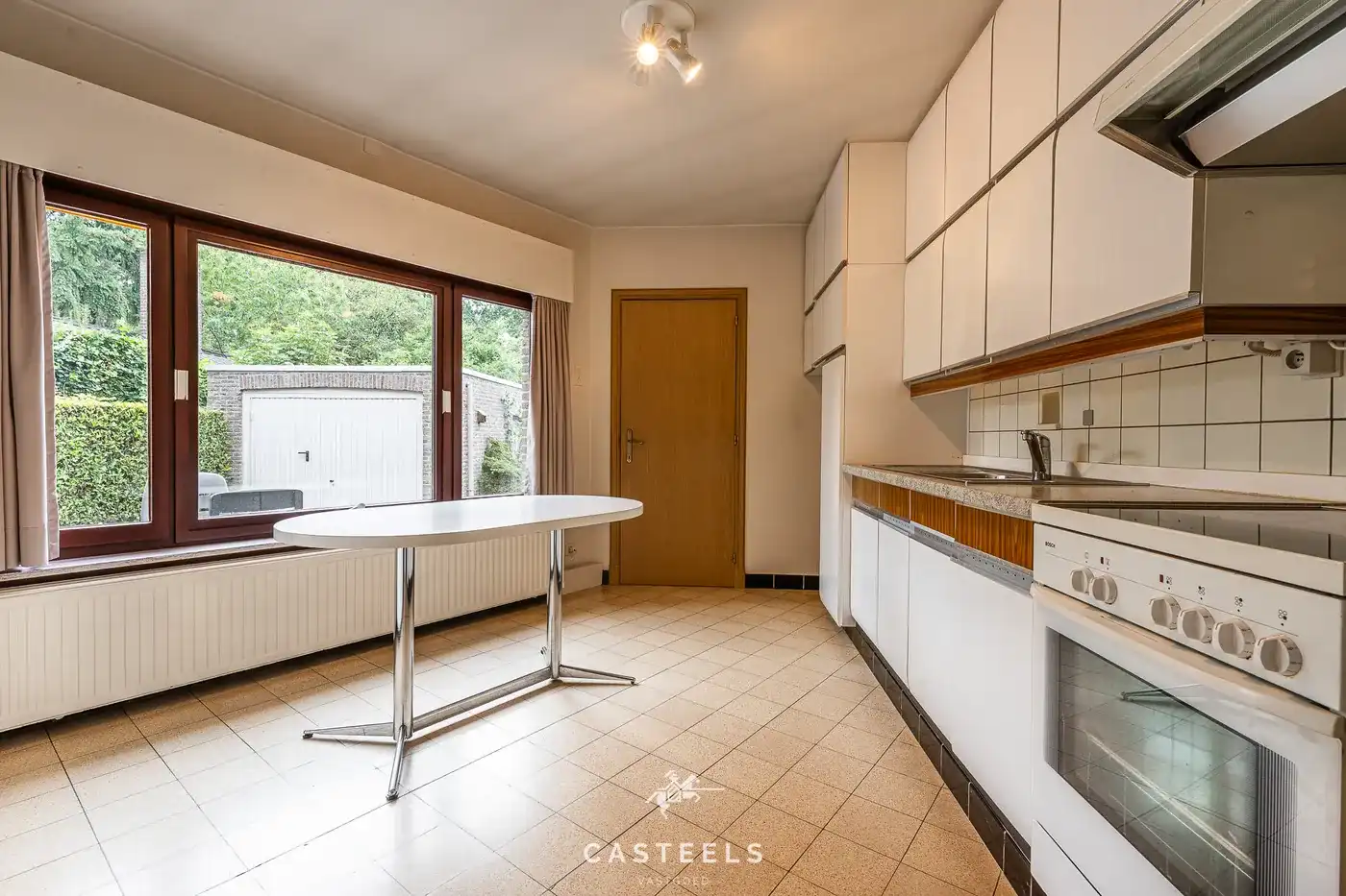 Ruime HOB met 4 slaapkamers en zonnige tuin in een groene, rustige omgeving foto 8